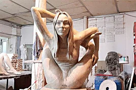 Статуя Кейт Мосс